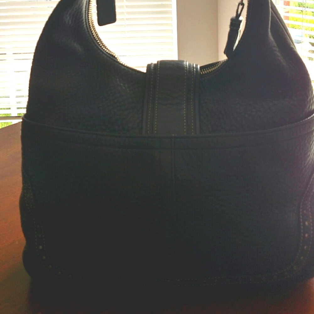 Black Vintage Coach Purse - Picture 3 of 8